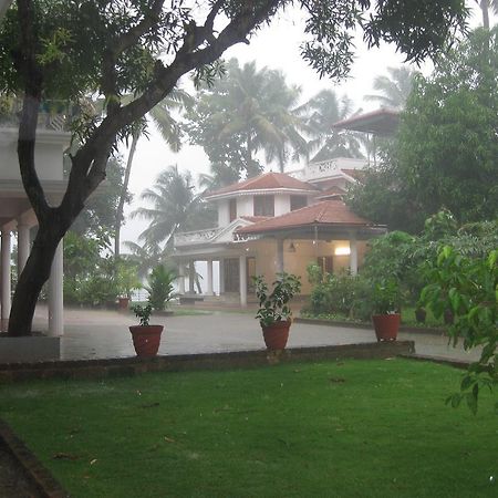 The Health Village Alwaye Exterior foto