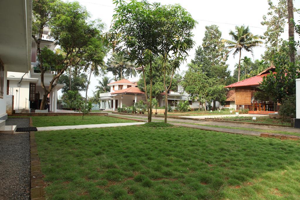 The Health Village Alwaye Exterior foto